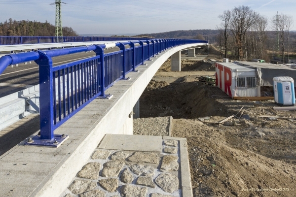 .<br />Nový most na 4666, který přemosťuje trasu budoucí I/11.<br />.