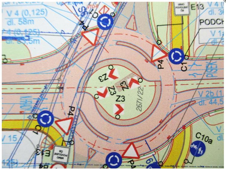Spirálovitá křižovatka ČB Mladé.JPG