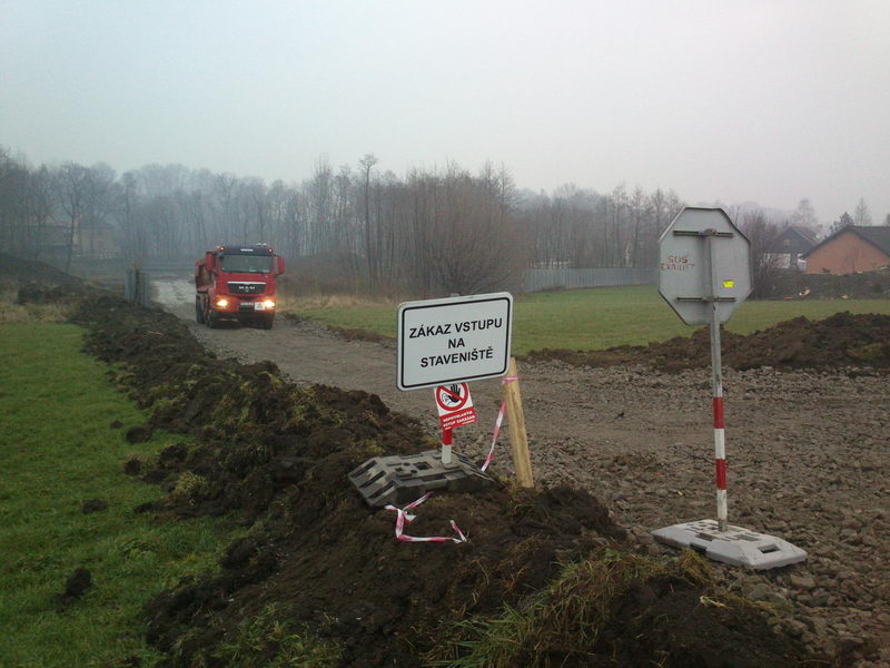 Oldřichovice - Karpentná směr Nebory<br />foceno zde http://mapy.cz/s/eB7H