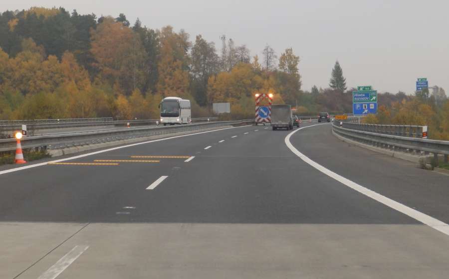 žluté prahy