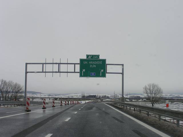 Nav. pred odpojenim odboc. pruhu od D1a.jpg