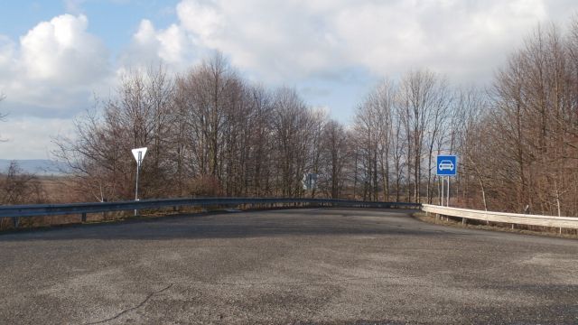 04 Začatek SMV na exitu Křelov směr OC.jpg