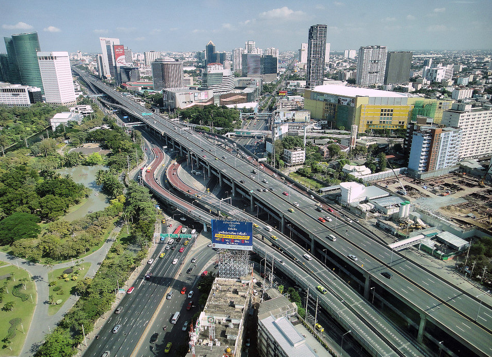 Bangkok Special Administrative Area (Centrální Thajsko)<br />MÚK Phahonyothin Road a Vibhavadi Rangsit road