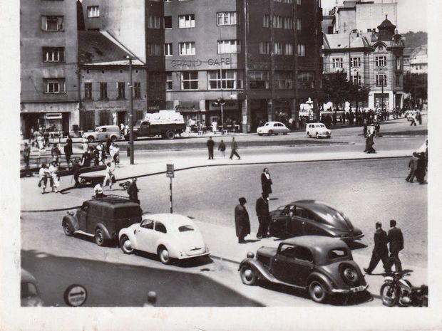 Maximálna povolená rýchlosť sa najprv týkala len uzavretých obcí. Inde nebola regulovaná