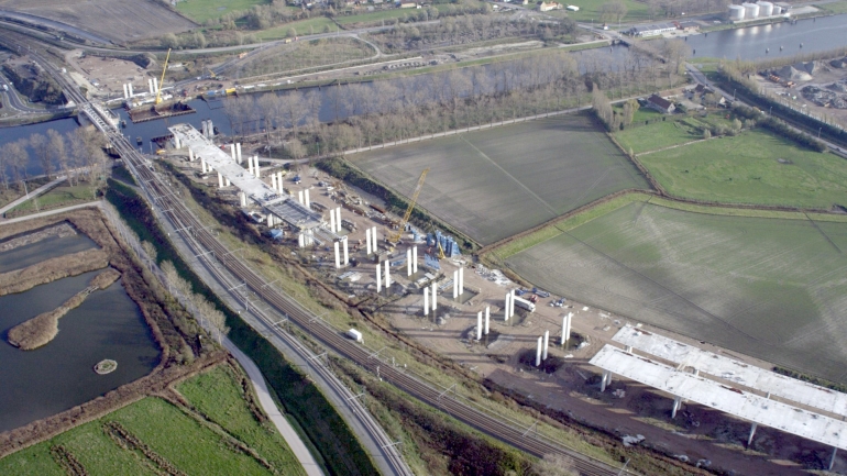 Belgium - Brugge A11 (2015-11-12) (11) (Large).jpg