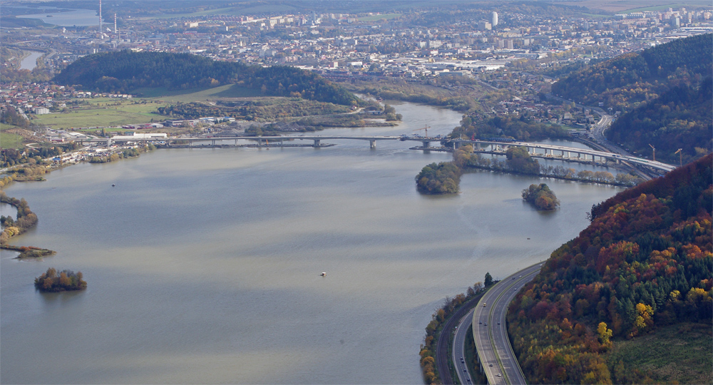 přemostění Hričovské přehrady je téměř u konce