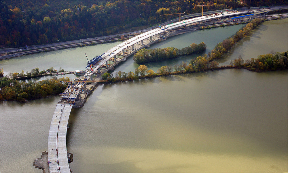 pohled i na křižovatku Žilina, západ
